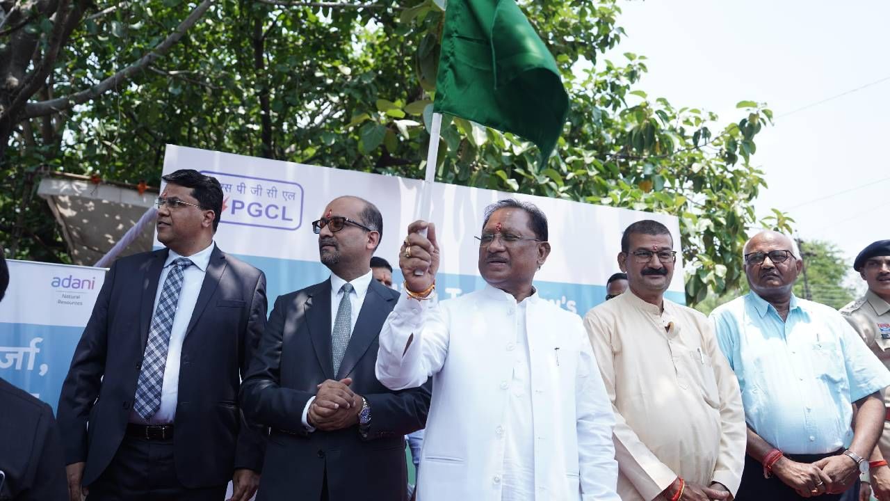 भारताचा पहिला हायड्रोजन फ्यूल सेल ट्रक लॉन्च; अदानी इंटरप्रायजेसकडून शुभारंभ भारताचा पहिला हायड्रोजन फ्यूल सेल ट्रक लॉन्च; अदानी इंटरप्रायजेसकडून शुभारंभ