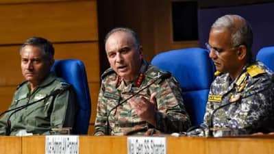 सैन्यदलांच्या पत्रकार परिषदेत सुरुवातीला वाजलेल्या शिव तांडव स्तोत्राची सर्वत्र चर्चा