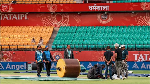 भारत पाकिस्तान युद्धजन्य स्थितीचा आयपीएलवर इम्पॅक्ट, मुंबई-पंजाब सामन्याबाबत घेतला असा निर्णय
