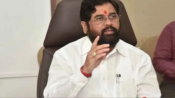 आता एकनाथ शिंदे यांच्या नावापुढे पक्षप्रमुख पद लागणार?; महत्त्वाच्या बैठकीत काय काय घडलं?