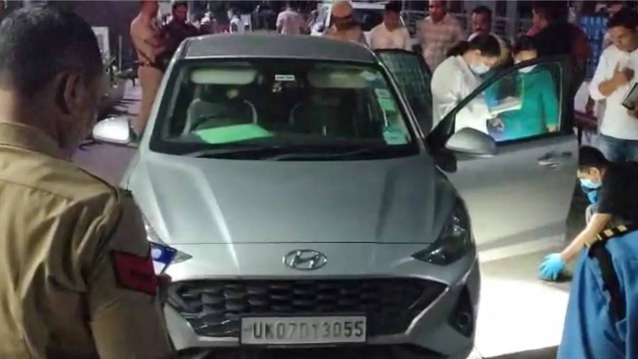 हादरवून सोडणारी घटना, कारमध्ये बसून एकाच कुटुंबातील 7 जणांची आत्महत्या