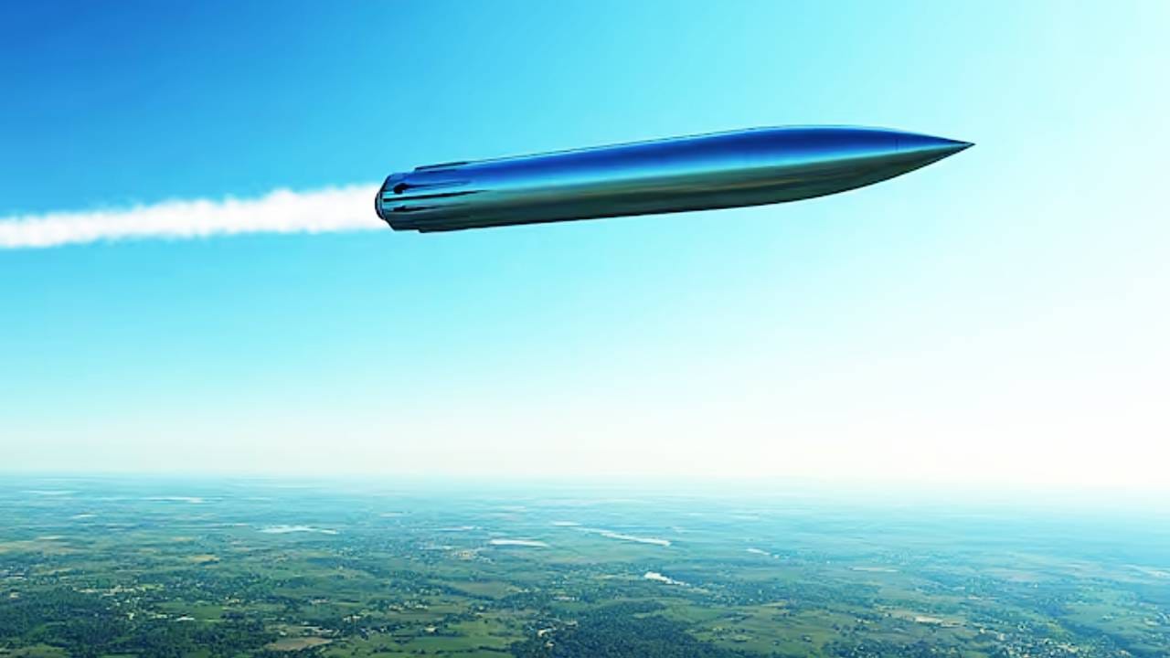 भविष्यात आता तोच देश शक्तिशाली असेल जो सर्वात दूर मिसाईल डागण्याची क्षमता ठेवेल. त्यामुळे आता जागतिक शक्ती अशा मिसाईल तयार करण्याच्या स्पर्धेत अग्रेसर आहे. शत्रूच्या ठिकाणांवर अचूक निशाणा साधण्यासाठी प्रयत्न करत आहे. चीनने एक अशी मिसाईल तयार केली आहे की ती जगातील कोणत्याही भागात अवघ्या 30 मिनिटात निशाणा साधेल.