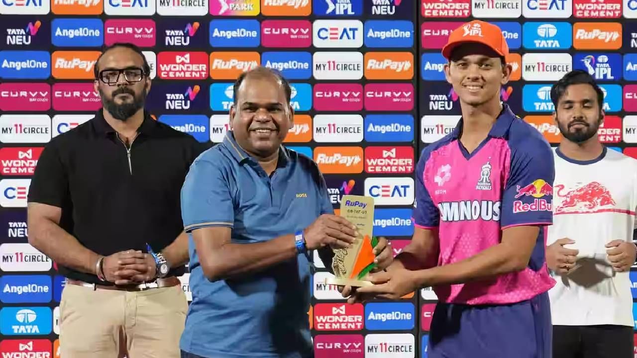 दोन पर्वात डावाच्या पहिल्या चेंडूवर 10 वेळा चौकार मारून आयपीएलच्या इतिहासात एक विशेष विक्रम प्रस्थापित केला आहे. या विक्रमासह, यशस्वी जयस्वालने यावेळी 559 धावा करून आपल्या आयपीएल मोहिमेचा शेवट केला. (Photo: IPL/BCCI)