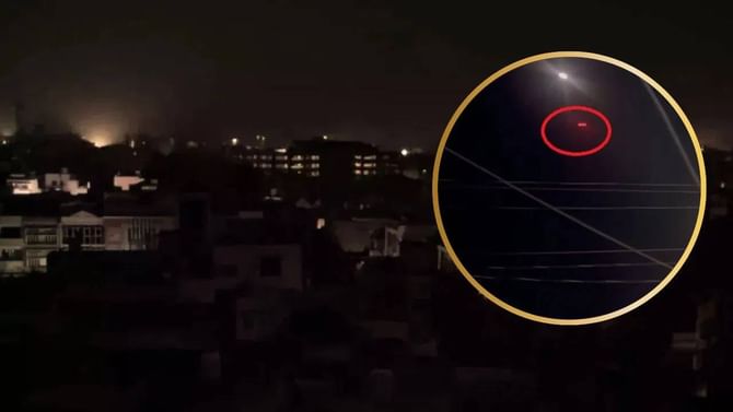संपूर्ण पाकिस्तानात ब्लॅक आऊट; लाहोर, कराचीपर्यंत भारत घुसला संपूर्ण पाकिस्तानात ब्लॅक आऊट; लाहोर, कराचीपर्यंत भारत घुसला