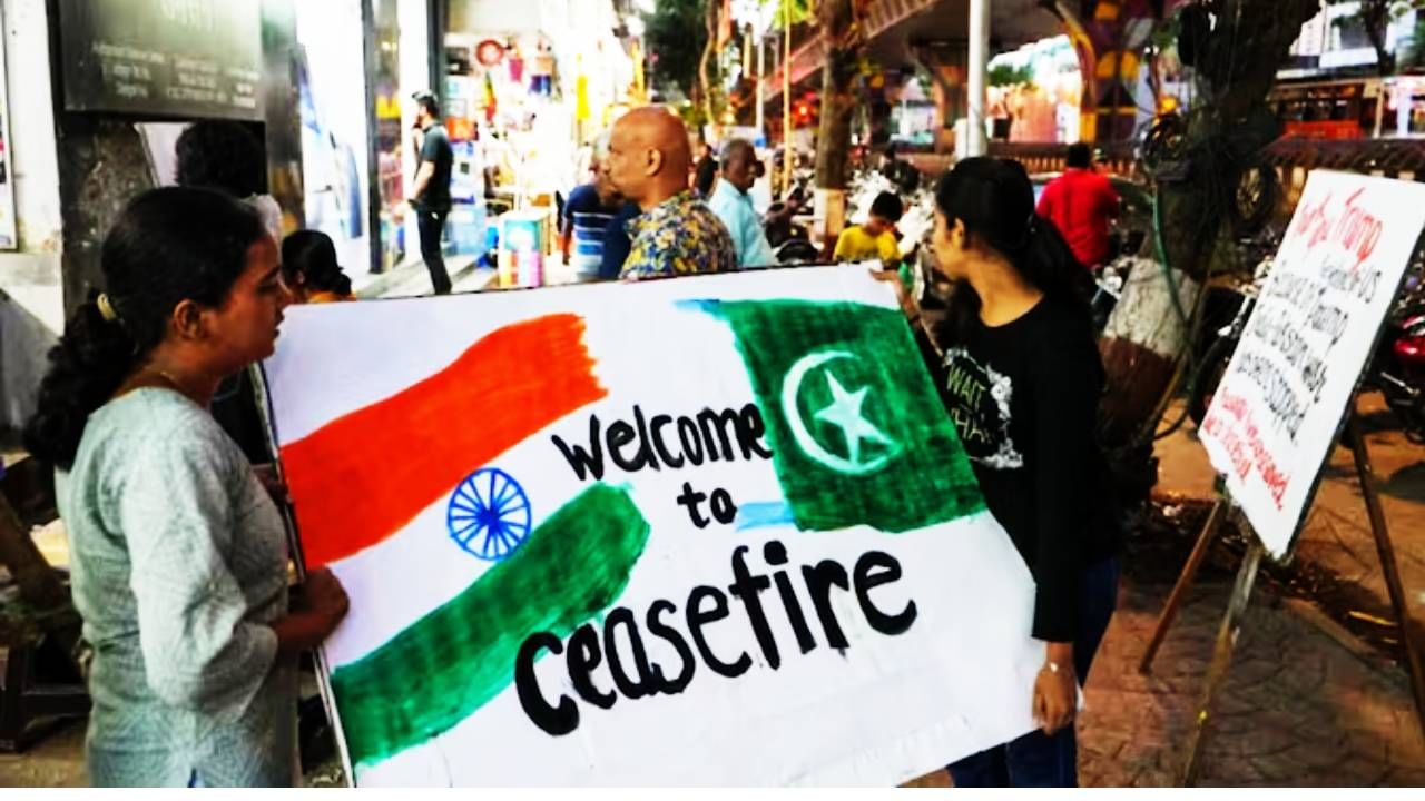 Ceasefire : पाकिस्तान अजूनही गोळीबार का करतंय? युद्धविराम झालाच नाही, मग काय झालं?; निवृत्त कर्नलने इतिहासाचे दाखले देत काय सांगितलं? Ceasefire : पाकिस्तान अजूनही गोळीबार का करतंय? युद्धविराम झालाच नाही, मग काय झालं?; निवृत्त कर्नलने इतिहासाचे दाखले देत काय सांगितलं?