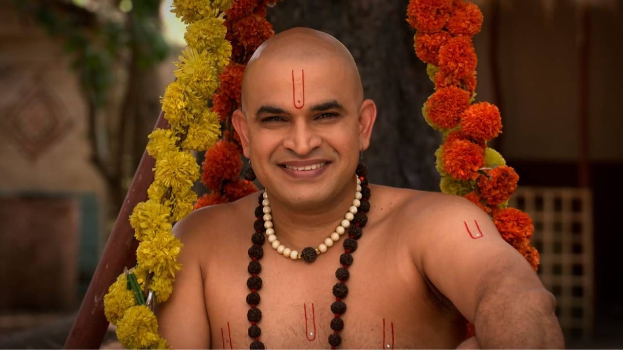 कलर्स मराठी वाहिनीवर येत्या 4 मे रोजी 'जय जय स्वामी समर्थ' या मालिकेचा महारविवार विशेष भाग पहायला मिळणार आहे. धनाने सर्व काही विकत घेता येतं का? संकटसमयी संपत्ती माणसाला तारू शकते का? या प्रश्नांची उत्तरं शोधताना एका अध्यात्मिक प्रवासाची कथा प्रेक्षक अनुभवणार आहेत. 
