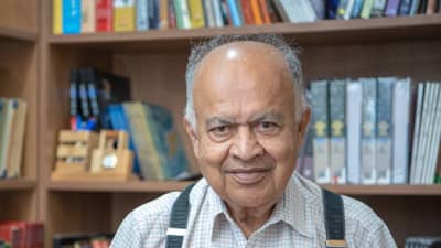 ज्येष्ठ खगोल शास्त्रज्ञ जयंत नारळीकर यांचं निधन; 86 व्या वर्षी घेतला अखेरचा श्वास