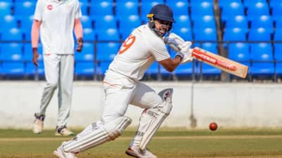 Karun Nair याला अखेर संधी, ट्रिपल सेंच्युरी ठोकणाऱ्या फलंदाजाचं तब्बल 8 वर्षांनी कमबॅक