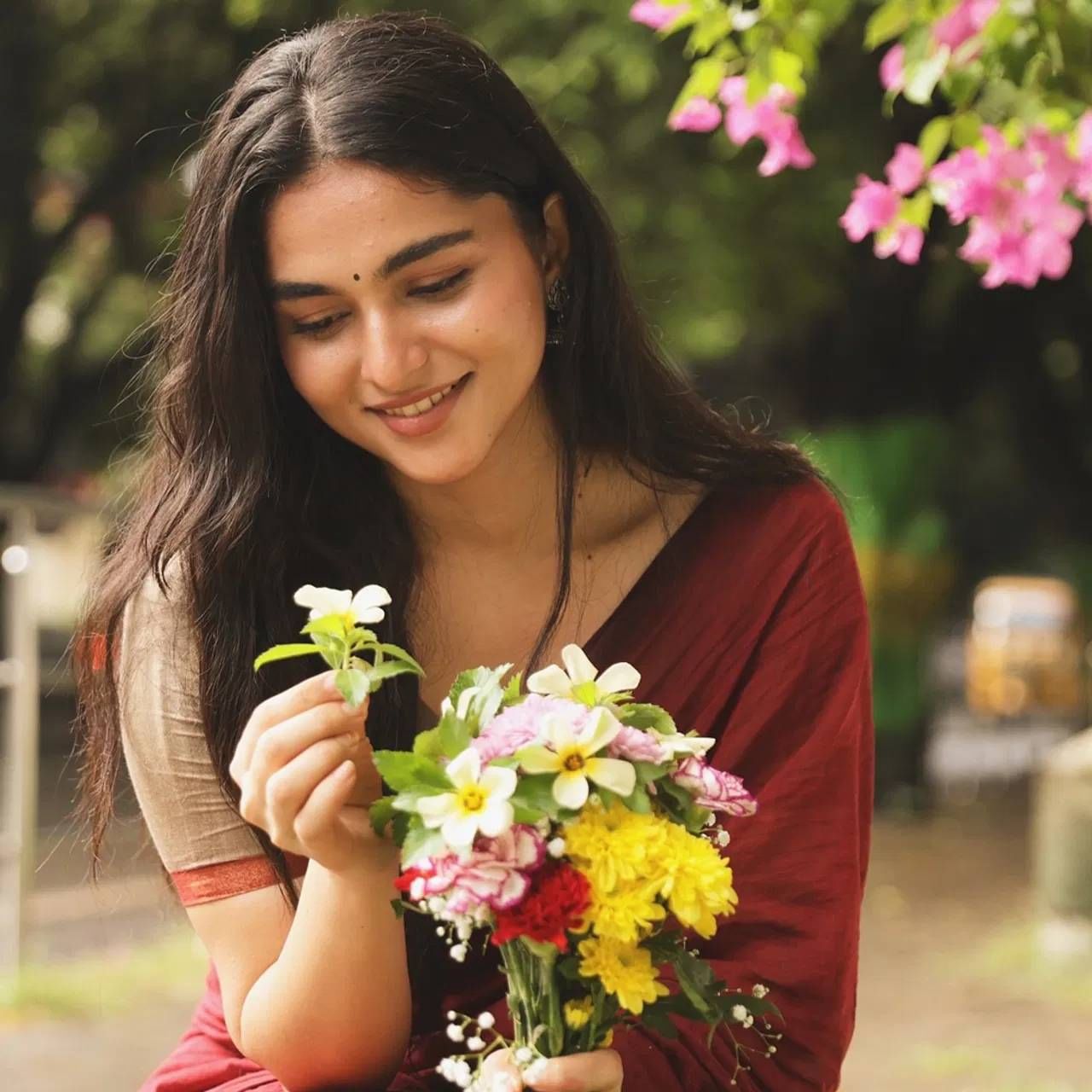 In Telugu, he worked with actor Shri Vishnu in the film 'Alluri'. But that film was not very successful. Therefore, he did not get special recognition. But recently she became popular after working in the Tamil film 'Dragon'.
