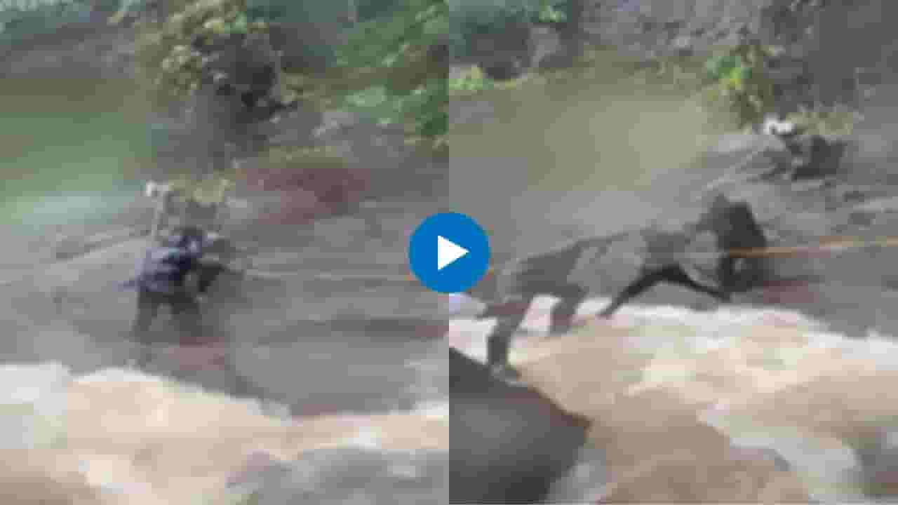 Kharghar News : खारघरच्या पांडवकड्याजवळ अडकलेल्या पाच विद्यार्थांना वाचवलं Kharghar News : खारघरच्या पांडवकड्याजवळ अडकलेल्या पाच विद्यार्थांना वाचवलं