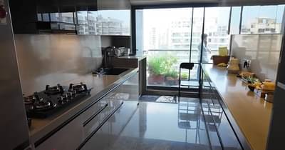 स्वयंपाक करताना किचन थंड ठेवायचंय? तर या सर्वोत्तम कूलिंग सोल्यूशन्सचा करा वापर