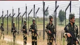 भारत-पाकिस्तान दरम्यानची सीमा कधी आणि का आखली गेली? वाचा सविस्तर! भारत-पाकिस्तान दरम्यानची सीमा कधी आणि का आखली गेली? वाचा सविस्तर!