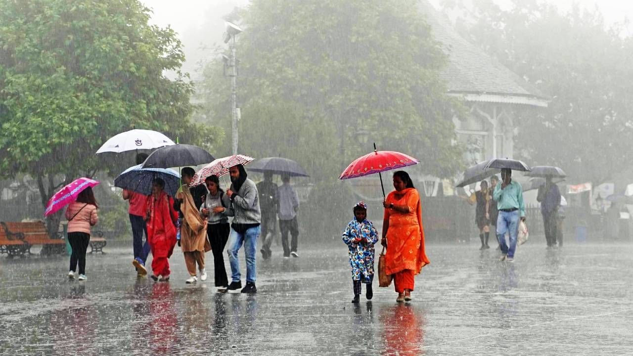 Rain Alert : मुंबईसह या भागात कोसळधार, अनेक जिल्ह्यात मुसळधार पावसासह गारपिटीचा इशारा, वाचा सविस्तर