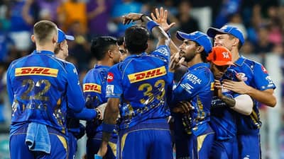 IPL 2025 3 खेळाडू आऊट, आरसीबी आणि मुंबईला प्लेऑफआधी गूड न्यूज