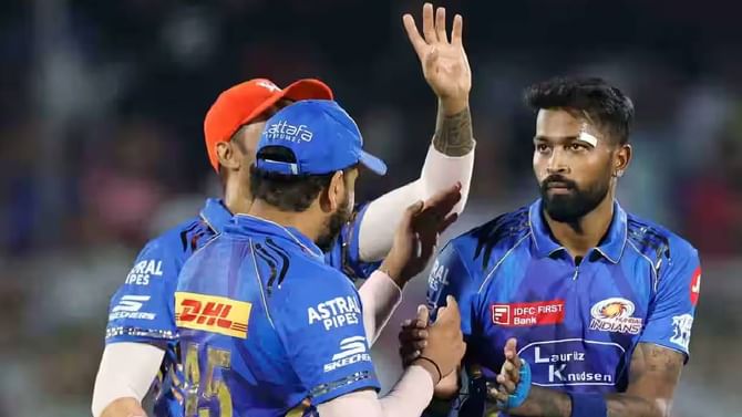 मुंबई इंडियन्सचं प्लेऑफसाठी आता सोपं गणित, टॉप 2 मध्ये राहण्यासाठी...