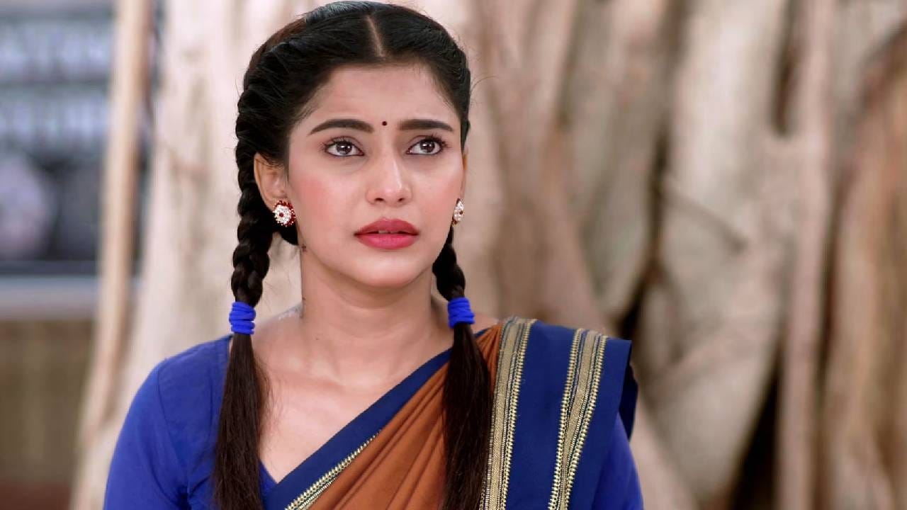 स्टार प्रवाहच्या 'मुरांबा' मालिकेत लवकरच नव्या पात्राची एण्ट्री होणार आहे. इरावती मुकादम असं या व्यक्तिरेखेचं नाव असून सुप्रसिद्ध अभिनेत्री अदिती सारंगधर इरावती हे पात्र साकारणार आहे. 
