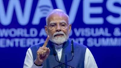 माणसांना रोबॉट नाही बनवायचंय, मोठी स्वप्न पाहा; मोदींचं तरुण क्रिएटर्ससाठी काय आवाहन?