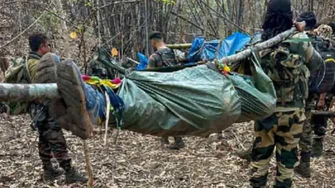 Encounter : ऑपरेशन सिंदूरनंतर जवानांचं आणखी एक मोठं ऑपरेशन; जंगलात घुसून 22 नक्षलवाद्यांचा खात्मा?