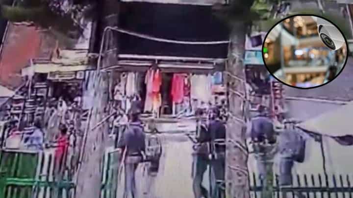 Pahalgam Attack New Video : पहलगाम हल्ल्यानंतरचा आणखी एक CCTV समोर, जीव मुठीत घेऊन पर्यटकांची धावाधाव अन्.. Pahalgam Attack New Video : पहलगाम हल्ल्यानंतरचा आणखी एक CCTV समोर, जीव मुठीत घेऊन पर्यटकांची धावाधाव अन्..