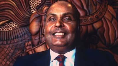 धीरूभाई अंबानी यांचं खरं नाव काय?, त्यांनी कोणत्या वयात सुरु केली रिलायन्स इंडस्ट्री ?