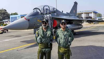 फायटर जेटवरुन स्ट्राईक ! तेजसला का होतोय उशीर?, वायुसेनाप्रमुखांनी HAL वर का तोफ डागली ?