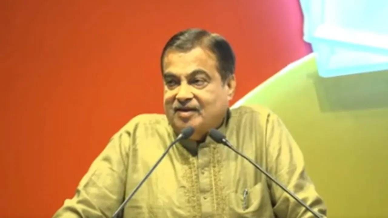 मी नोकरी करण्यासाठी तयार, पण माझ्या डोक्याची किंमत 200 कोटी, नितीन गडकरी नेमकं काय म्हणाले?