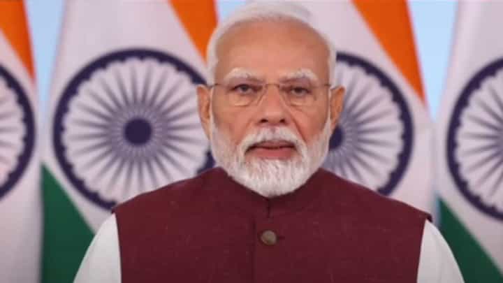 PM MODI : ऑपरेशन सिंदूरवर पहिल्यांदाच बोलताना मोदींकडून भारतीय लष्कराला सॅल्यूट... म्हणाले देशाचं सामर्थ्य PM MODI : ऑपरेशन सिंदूरवर पहिल्यांदाच बोलताना मोदींकडून भारतीय लष्कराला सॅल्यूट... म्हणाले देशाचं सामर्थ्य