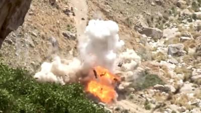 Pakistan Army : पाकिस्तानी सैन्याला मोठा झटका, 12 सैनिक ठार, VIDEO आला समोर