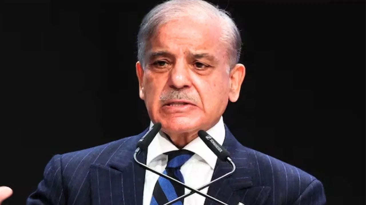 अजून युद्ध सुरु झाले नाही...भारताच्या या 9 स्ट्राइकने पाकिस्तानचे कंबरडे मोडले, शहबाजची 'टेरर फॅक्टरी' टेन्शनमध्ये अजून युद्ध सुरु झाले नाही...भारताच्या या 9 स्ट्राइकने पाकिस्तानचे कंबरडे मोडले, शहबाजची 'टेरर फॅक्टरी' टेन्शनमध्ये