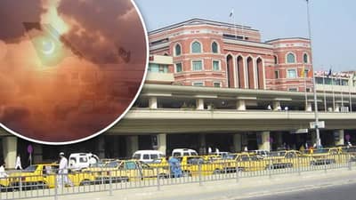 Operation Sindoor : पाकिस्तानचं लाहोर शहर स्फोटांनी हादरलं, प्रत्यक्षदर्शी म्हणतात मिसाईल हल्ला, VIDEO