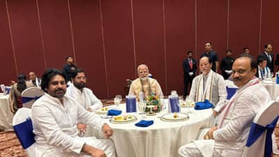 तुम्ही फक्त हिरो, देशाचे खरे हिरो मोदीजीच, ..अन् पवन कल्याण यांनी पोस्ट केला तो फोटो