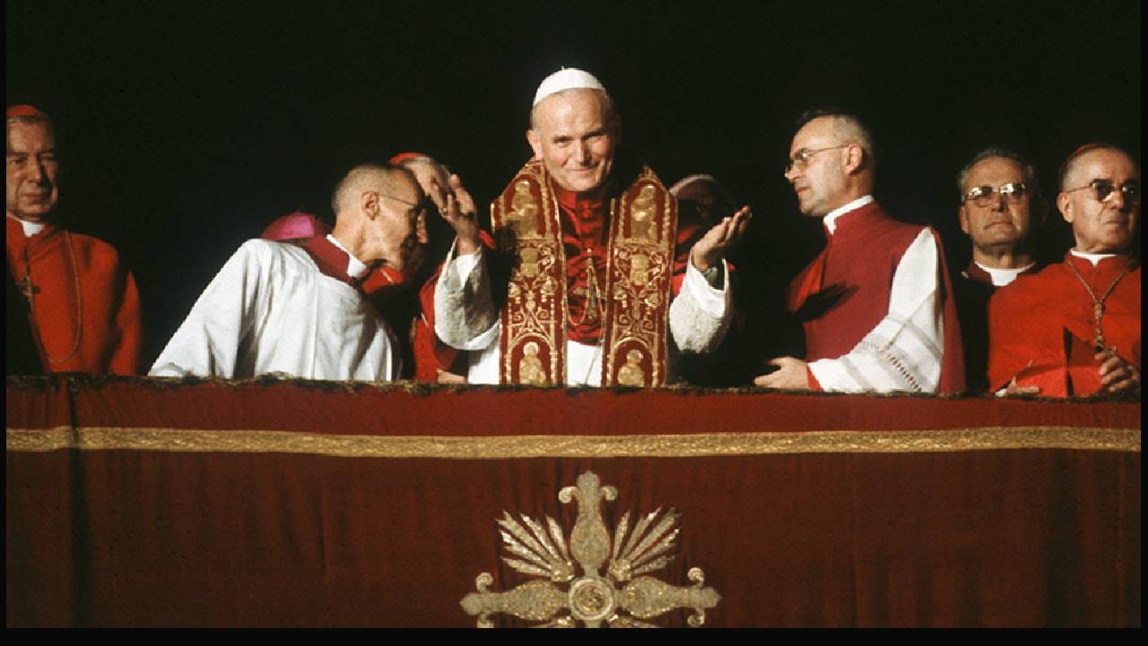 50 वर्षांपूर्वी व्हॅटिकनमध्ये पोप यांचा संशयास्पद मृत्यू? अनेक धक्कादायक दावे 50 वर्षांपूर्वी व्हॅटिकनमध्ये पोप यांचा संशयास्पद मृत्यू? अनेक धक्कादायक दावे