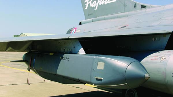 रडारवरुन न दिसणाऱ्या Scalp Missile ने भारतीय सेनेने बदला घेतला, किती घातक आहे हे मिसाईल वाचा....