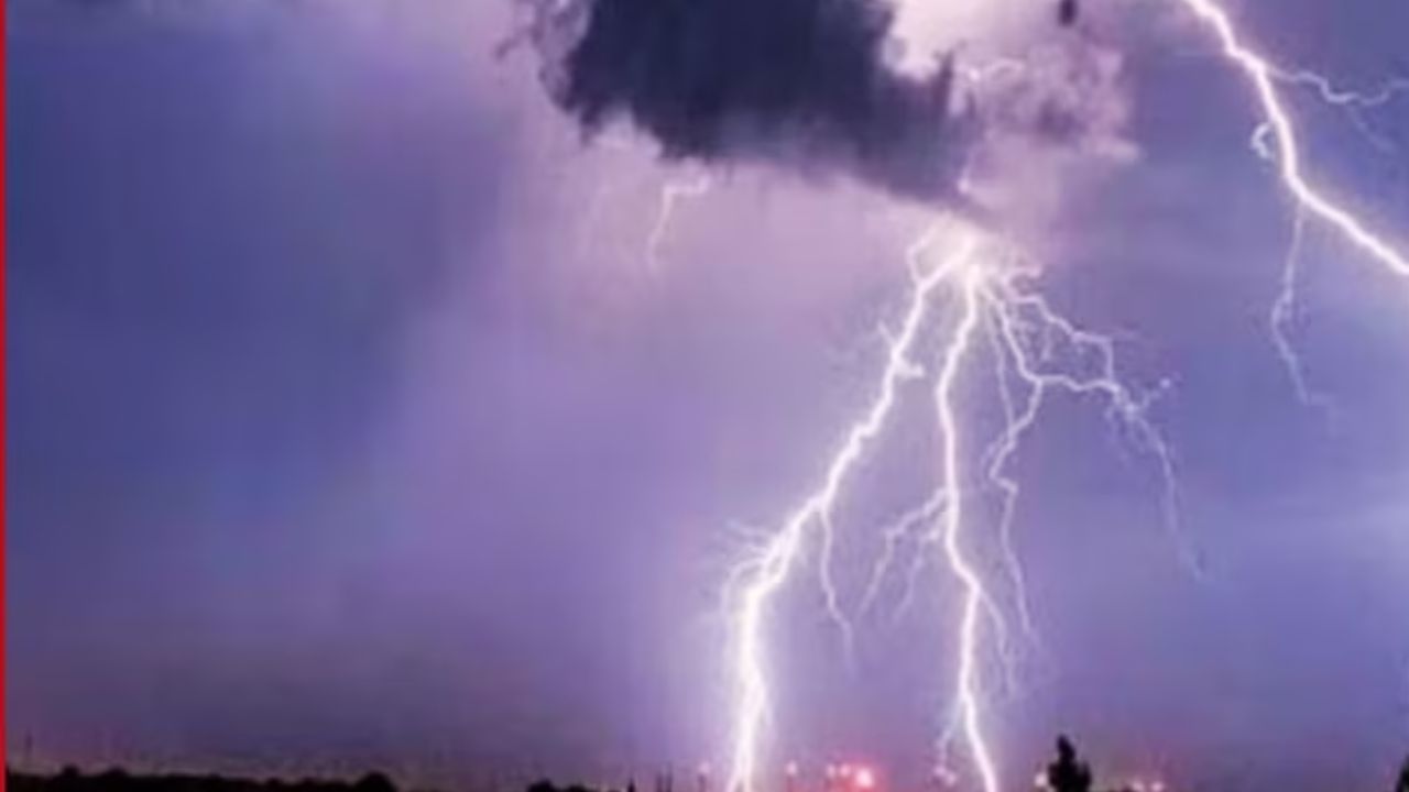 Maharashtra Weather Update: राज्यात दोन दिवस पावसाचा ‘येलो अलर्ट’, मुसळधार पावसासह गारपीटचे संकट, हवामान विभागाचा अंदाजात काय?