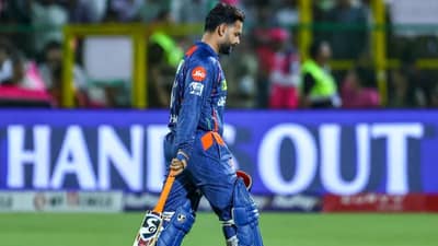 IPL 2025 : ऋषभ पंतपेक्षा या खेळाडूला मिळणार सर्वाधिक रक्कम! दिल्ली कॅपिट्ल्सकडून इतके पैसे