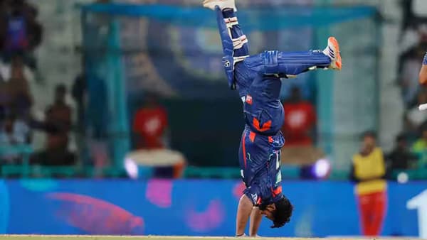 LSG vs RCB : शतकी खेळीनंतर ऋषभ पंतचं खाली डोकं वर पाय! Watch Video