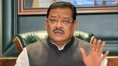 विभागाचा निधी वळवला मग 100 दिवसांचा रिपोर्ट कार्ड चांगला कसा होणार? मंत्री संजय शिरसाट यांनी पुन्हा व्यक्त केली खदखद