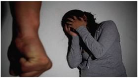खोलीतून फक्त किंचाळण्याचा आवाज आला... एक अशी घटना पोलीसही थरथरले खोलीतून फक्त किंचाळण्याचा आवाज आला... एक अशी घटना पोलीसही थरथरले