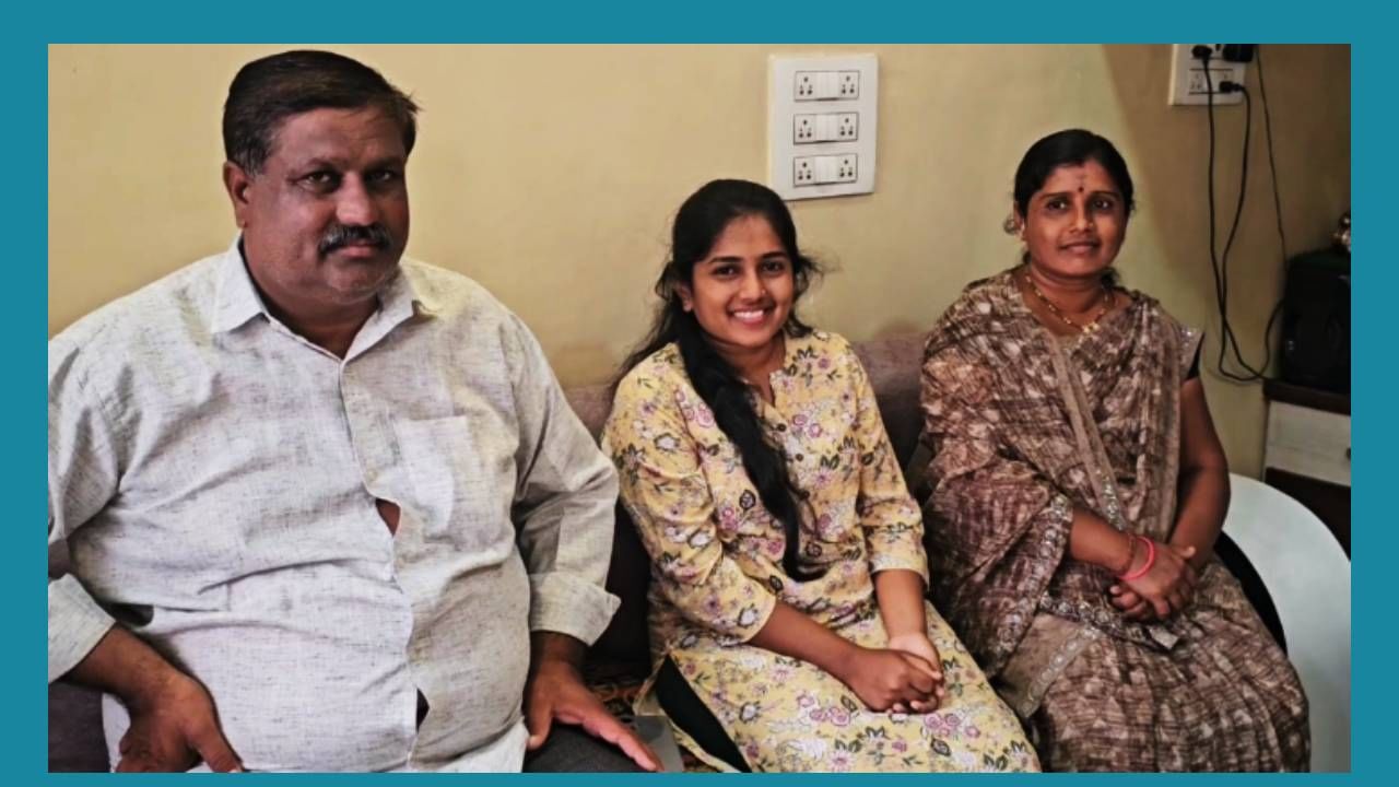 अशिक्षित असूनही आजोबांनी दिलेला पाठबळ आणि आई - वडिलांची मिळालेली साथ यामुळे शुभांगी आज समाजात मुलींसाठी प्रेरणा देणारी ठरली आहे. 