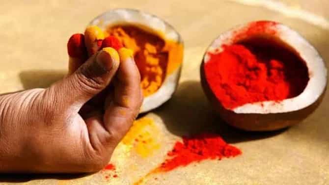 सिंदूर किती प्रकारचे असतात? कोणत्या सिंदूरचा प्रयोग कधी करतात? हे माहीत हवंच
