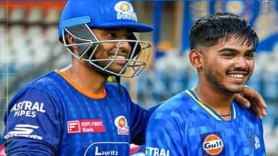 Ayush Mhatre : सूर्यकुमारचा एक मेसेज आणि आयुष म्हात्रेची धोनीच्या सीएसकेत एन्ट्री, पाहा व्हीडिओ