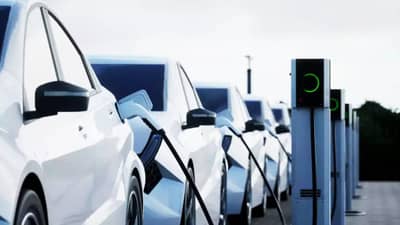 टाटा इलेक्ट्रिकच्या कार मिळणार स्वस्त! फ्री चार्जिंग, झिरो डाउन पेमेंट