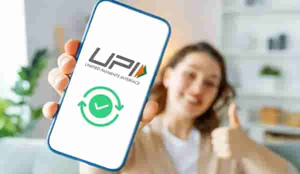 UPI यूजर्स इकडे लक्ष द्या, 1 ऑगस्टनंतर या सर्व्हीसवर येणार निर्बंध