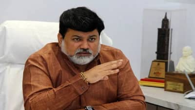 ठाकरे बंधू पुन्हा एकत्र येणार? उदय सामंतांचा खोचक टोला म्हणाले शाळेतल्या मुलांसारखं...