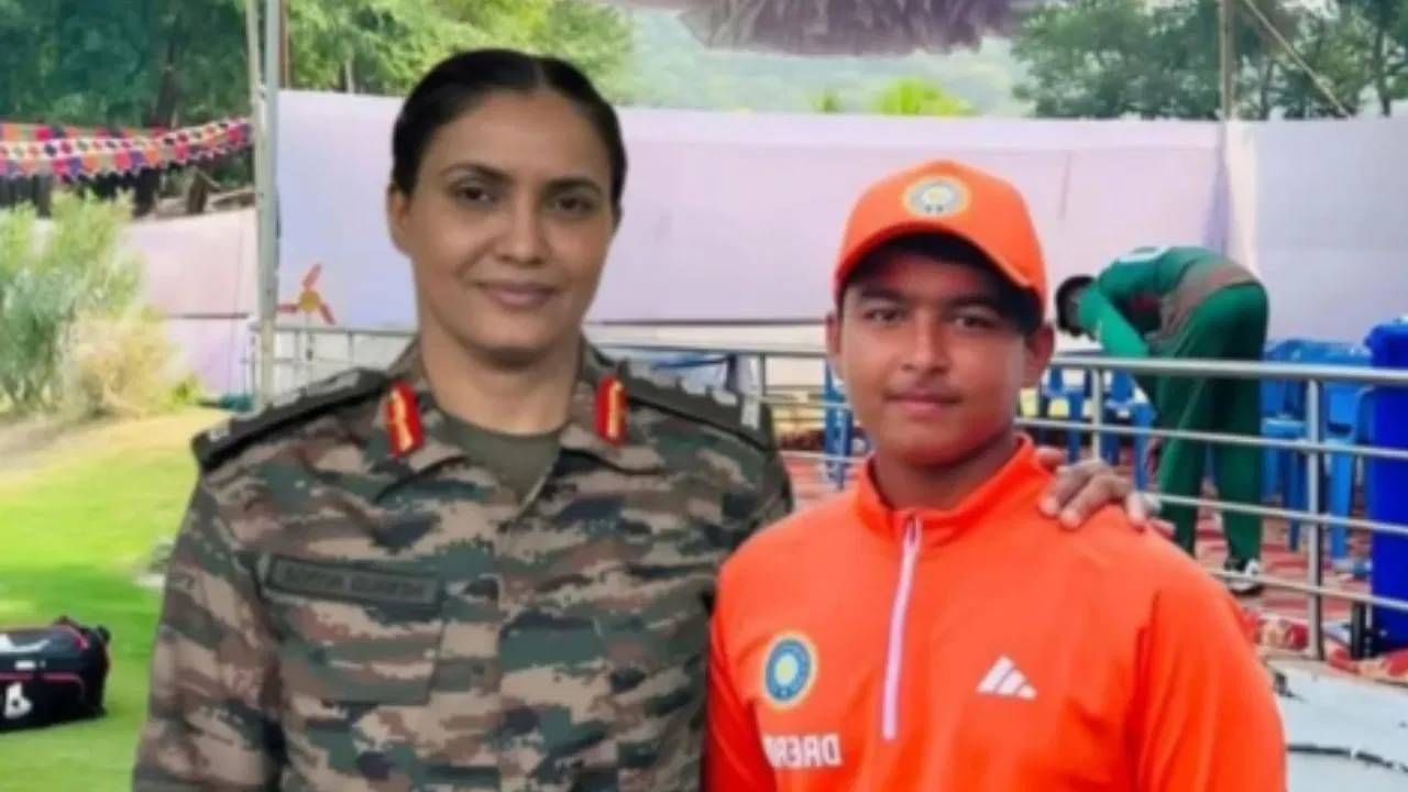 Vaibhav Suryavanshi-Sofiya Qureshi : कर्नल सोफिया कुरैशी आणि वैभव सूर्यवंशी यांच्या व्हायरल फोटोमागच सत्य काय?