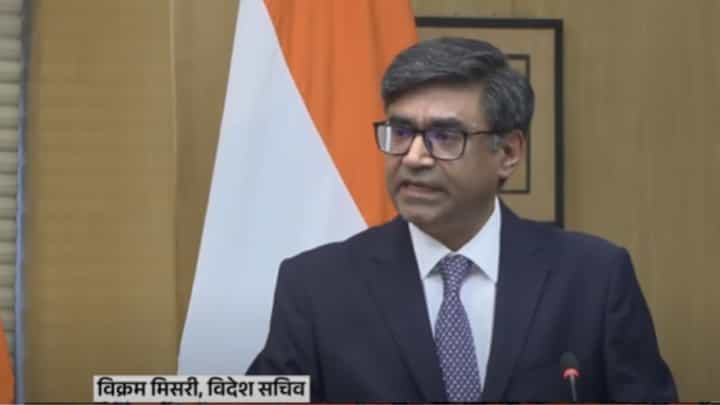 Vikram Misri : टेररीस्ट अॅक्टिव्हिटीसाठी धार्मिक स्थळांचा आसरा - परराष्ट्र सचिव विक्रम मिस्री Vikram Misri : टेररीस्ट अॅक्टिव्हिटीसाठी धार्मिक स्थळांचा आसरा - परराष्ट्र सचिव विक्रम मिस्री