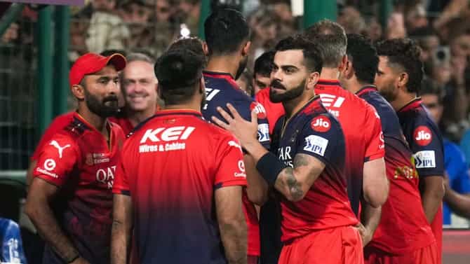 RCB vs SRH : आरसीबीकडे नंबर 1 होण्याची संधी, सनरायजर्स हैदराबाद रोखणार?