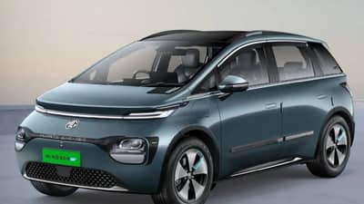 4 लाखांचा फायदा, इलेक्ट्रिक कारमध्ये ‘ही’ गोष्ट वापरा? जाणून घ्या