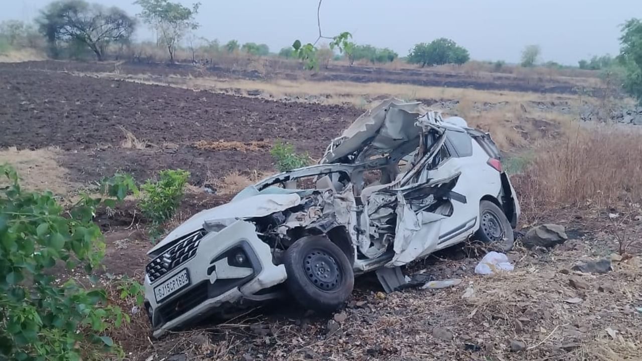 महाराष्ट्रात मृत्यूचा हायवे, शिर्डीच्या वाटेवर असलेल्या भाविकांवर काळाचा घाला, 6 जणांचा मृत्यू