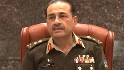 आता अख्खा पाकिस्तान आसिम मुनीरच्या ताब्यात, पाकच्या आर्मी चीफला मिळाली सुपर पावर, सुप्रीम कोर्टाचा मोठा निर्णय